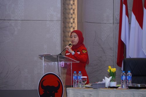 Hi. Lesty Putri Utami Dilantik sebagai Ketua DPC PDI Perjuangan Kabupaten Lampung Selatan Periode 2025-2030