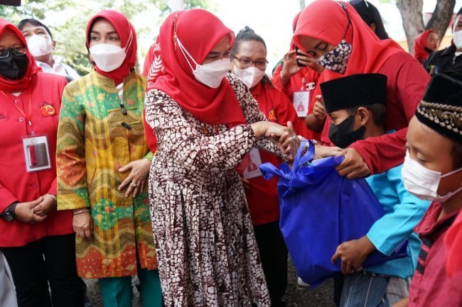 Kegiatan jum'at berkah  Khitanan, santunan anak yatim dan santunan dhuafa di kecamatan natar