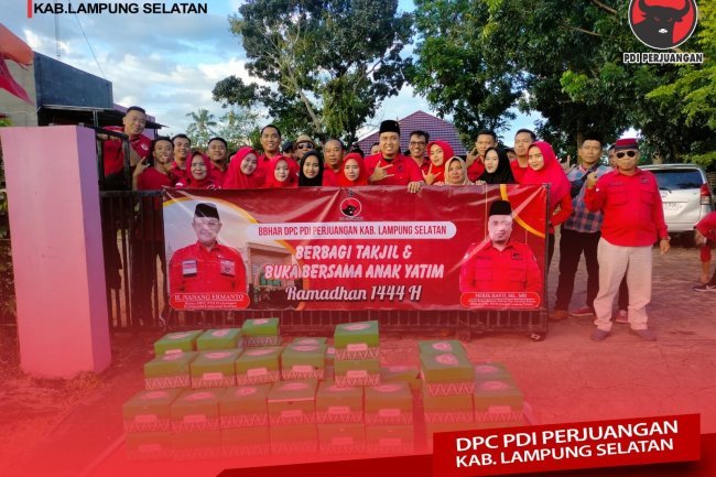 Momentum Ramadhan 1444 H BBHAR DPC PDI Perjuangan Kabupaten Lampung Selatan Berbagi Takjil
