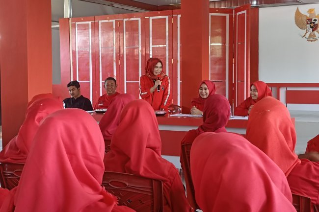 Rapat Koordinasi Srikandi DPC PDI Perjuangan Lampung Selatan dengan Korcam Sekabupaten Lampung Selatan