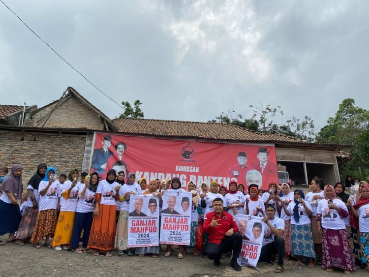 DPC PDI Perjuangan Kabupaten Lampung Selatan Membagikan 10.000 Telur Rebus Kepada Masyarakat