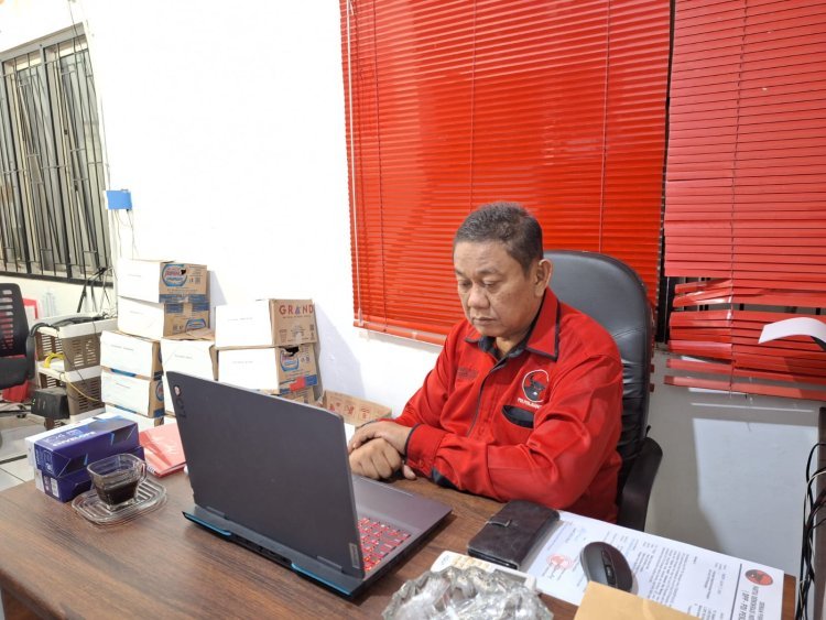 Sekretaris DPC PDI Perjuangan Kab. Lampung Selatan Mengikuti Rakoor Persiapan Peringatan HUT Ke-51 PDI Perjuangan Secara Daring