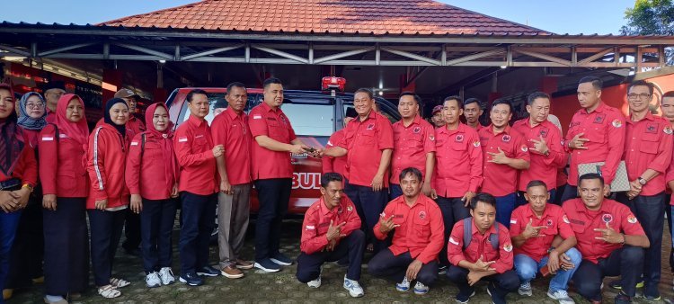 DPC PDI Perjuangan Kabupaten Lampung Selatan Luncurkan 1 unit Armada Ambulans untuk masyarakat