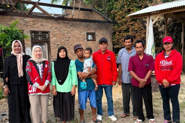 DPC PDI Perjuangan Lampung Selatan Bantu Korban Kebakaran di Kecamatan Katibung, Bukti Komitmen Partai