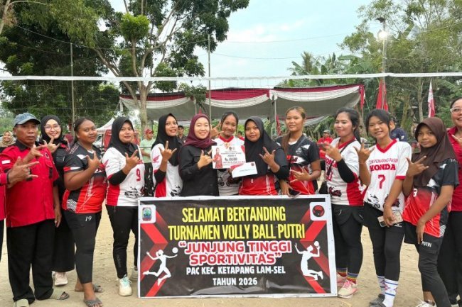 PAC PDI Ketapang Gelar Turnamen Voli Putri, Lesty Putri Utami: Kita Support Dunia Olahraga